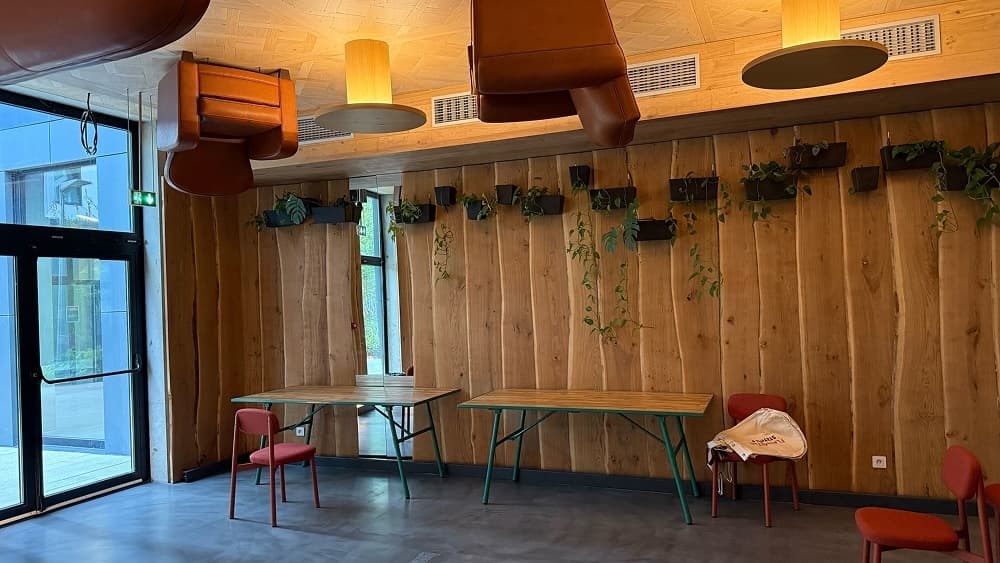 Upside Down (Flatmates, Ivry-sur-Seine)