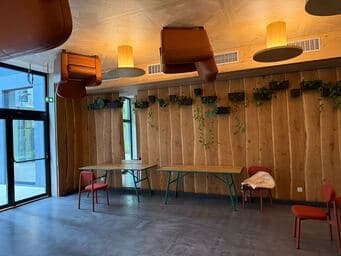Upside Down (Flatmates, Ivry-sur-Seine)