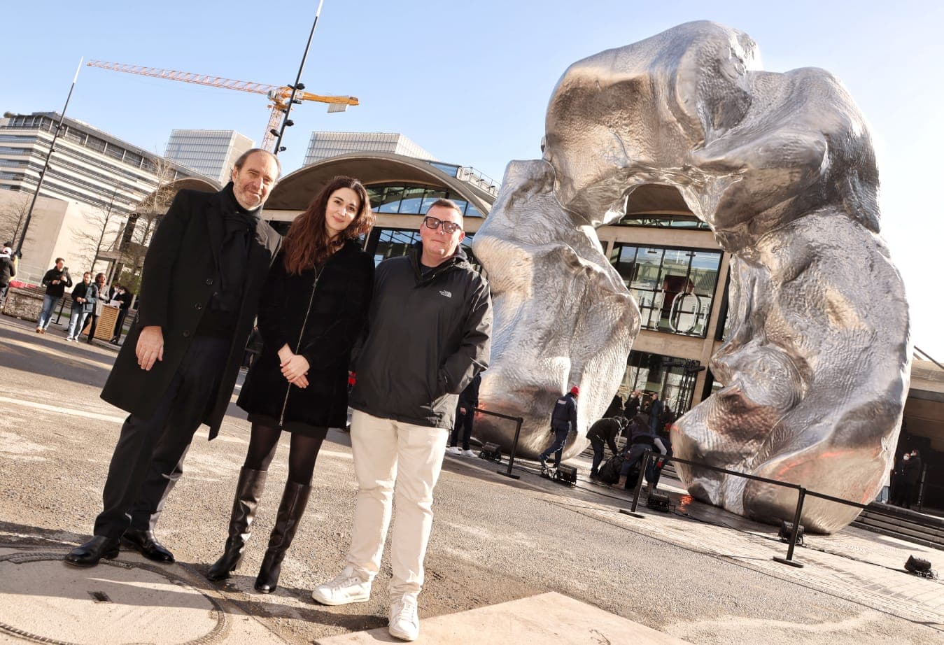 STATION F unveils L’Arc, a massive artwork from Urs Fischer at the forefront of its campus
